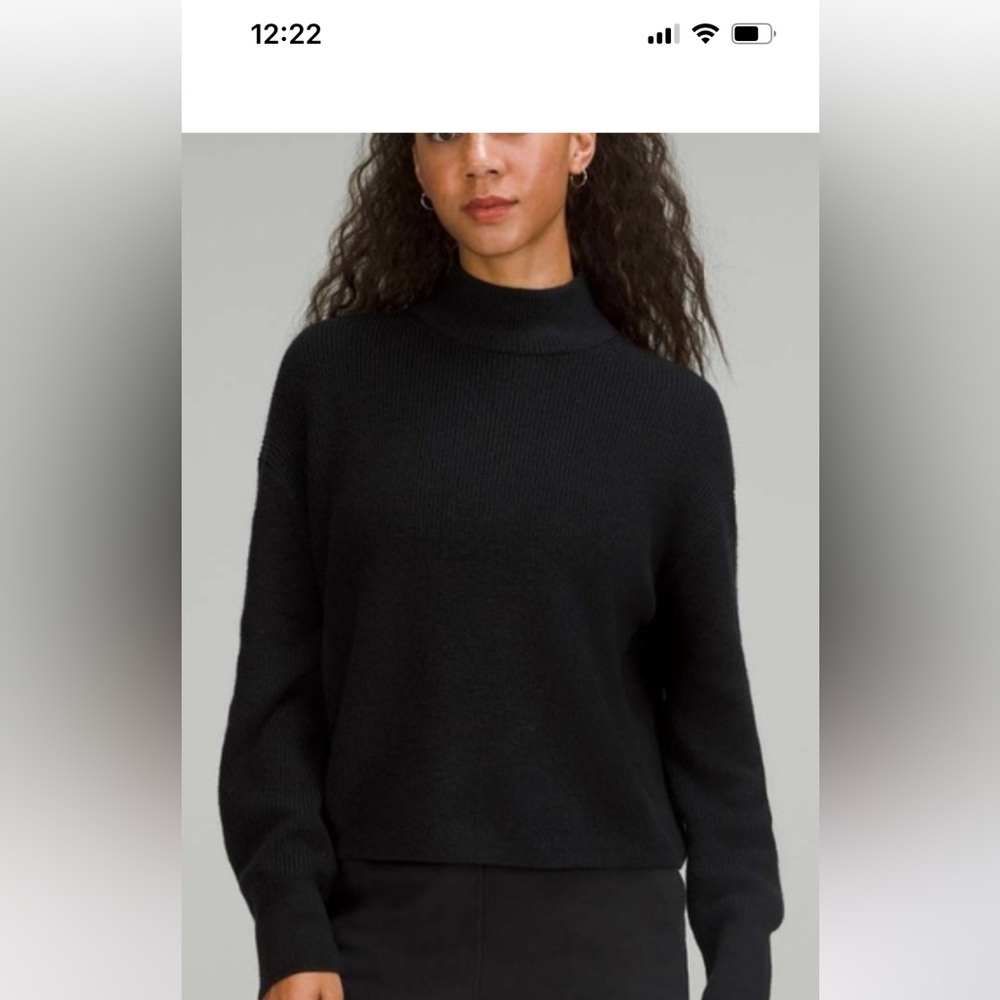 Lululemon Women's Merino Wool Blend Ribbed Turtleneck Sweater Black- Size 0